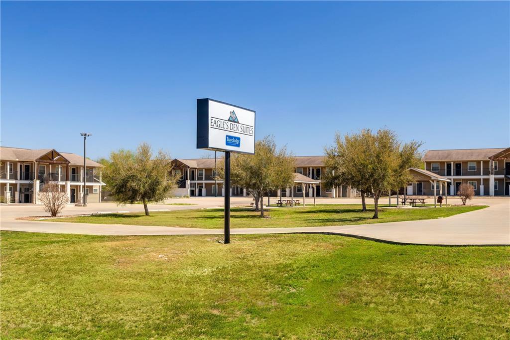 Eagle'S Den Three Rivers Texas A Travelodge By Wyndham Eksteriør billede